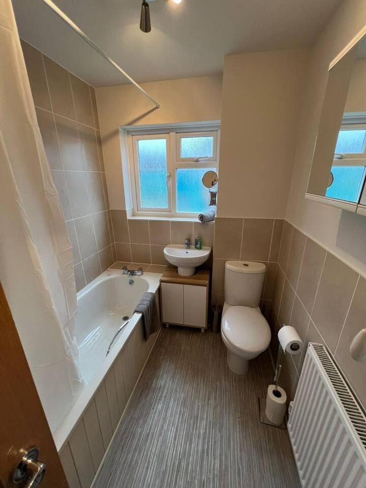 Spacious Sea View 2 Bedroom Sleeps 6-Free Parking Bournemouth Exterior foto